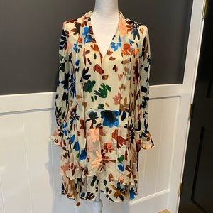 Excellent condition Alice and Olivia layered dress